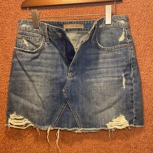 JOES JEANS high rise jean skirt size 28/6 soft, sexy, destroyed!